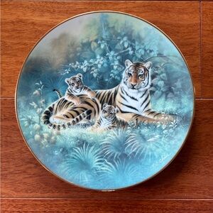 Bradford Exchange Knowles China "The Siberian Tiger" Plate By T C Chiu Ltd. Ed.